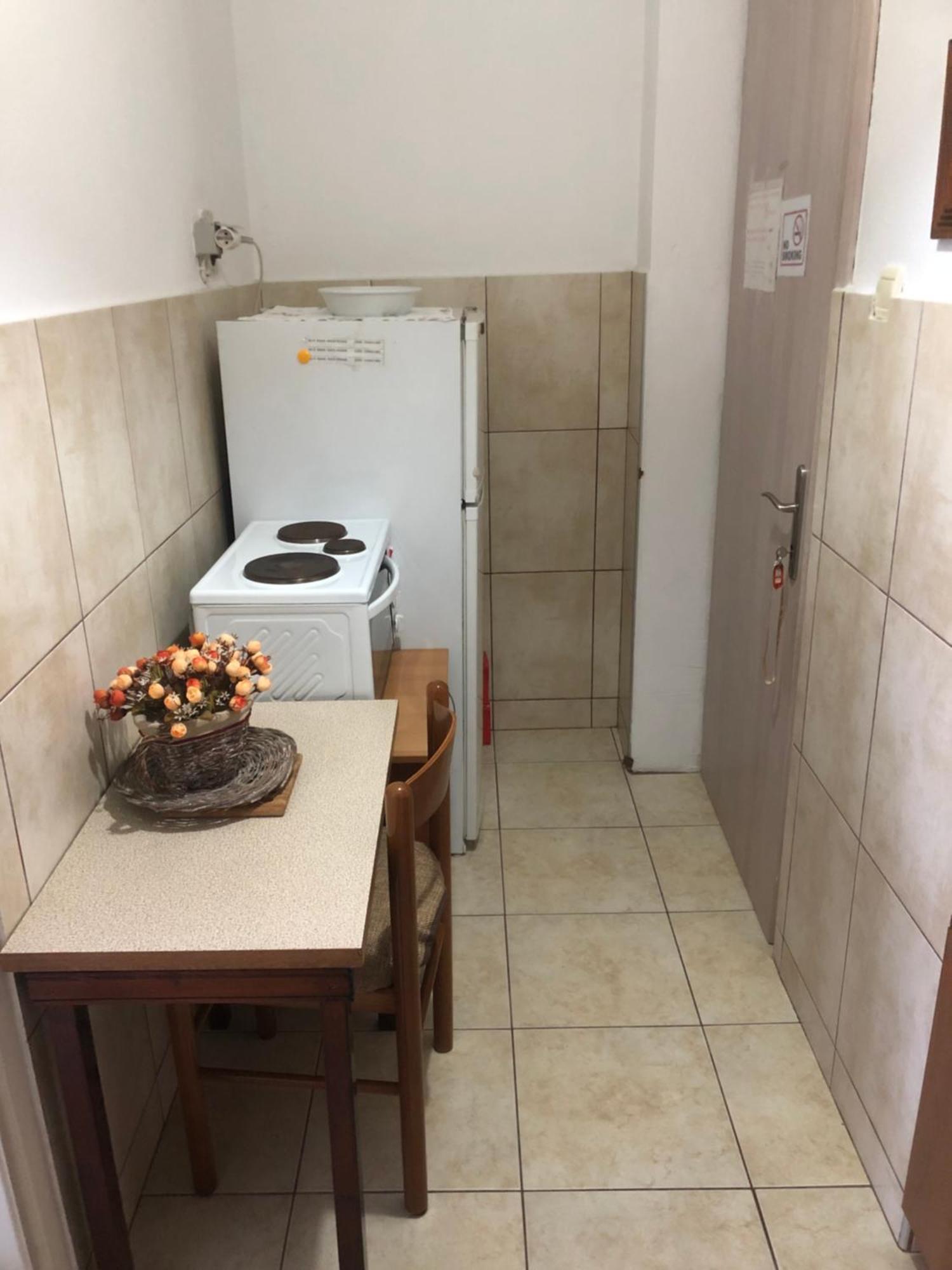 Nikos Rooms Néa Péramos المظهر الخارجي الصورة