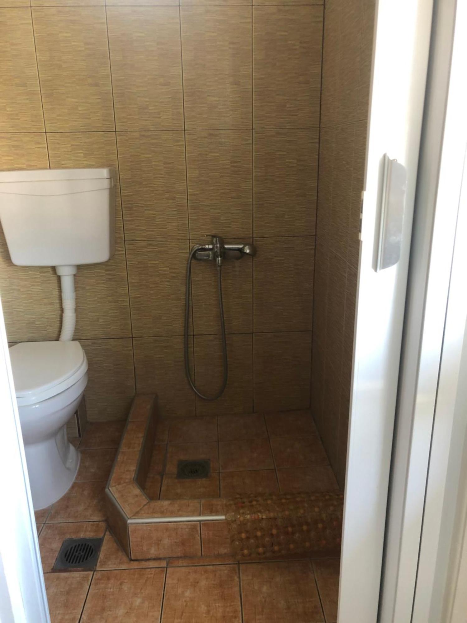 Nikos Rooms Néa Péramos المظهر الخارجي الصورة